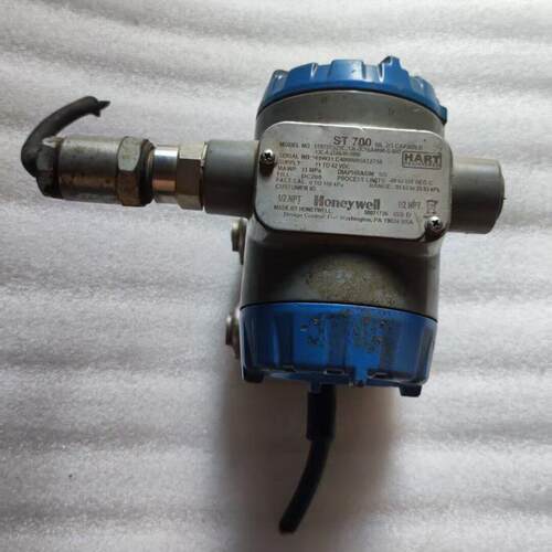 STR725D-21CC1J0 压力变送器 ST700 工业自动化测量器件议价维修