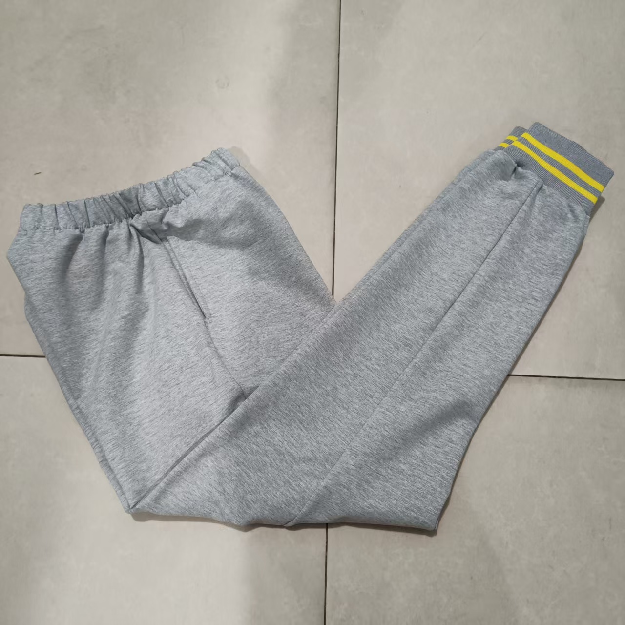 纯棉中小学生男女校服长裤浅灰色净版黄色条纹裤口休闲运动裤可定