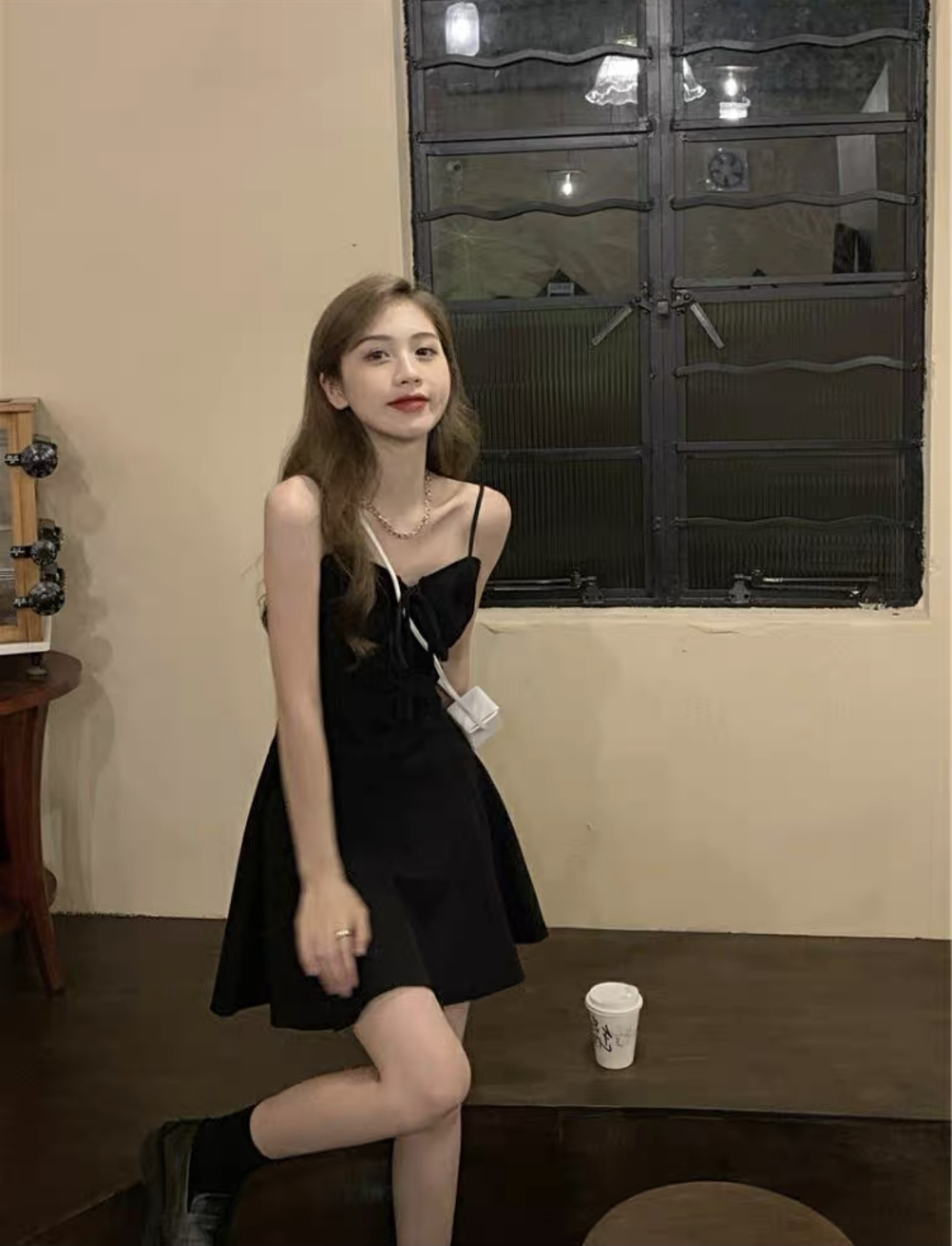 小众黑色吊带连衣裙女