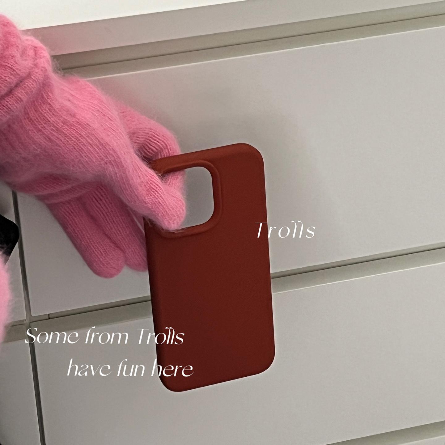 Troll小众ins纯色液态硅胶手机壳