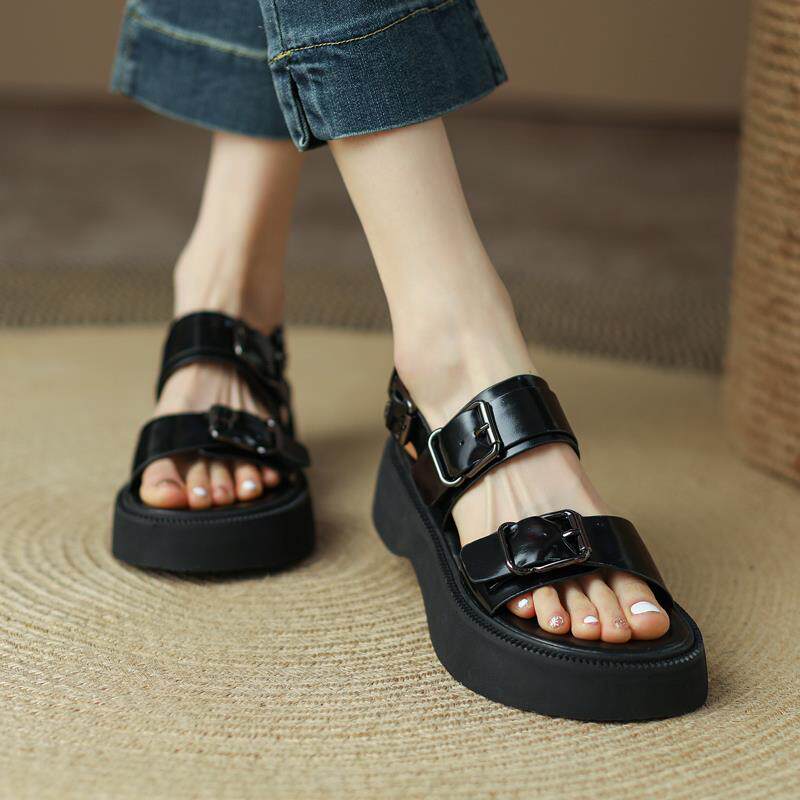 潮牌温柔风黑色真皮搭扣凉鞋女士夏季新款厚底增高网红休闲罗马鞋