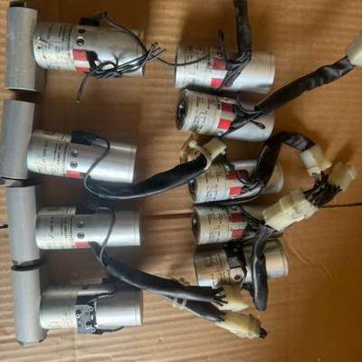 意大利奥摩的GMDX959个成色如图.四个有底部连接.需