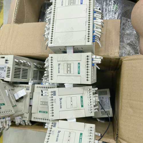 丰炜PLC VS2-32MT-D，VS-16XYT，VS-4