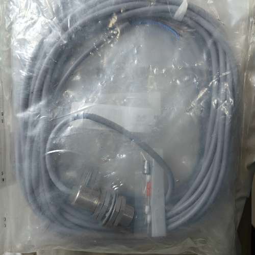 BALLUF  用于TCA-77增压器转速传感器，注油器pi