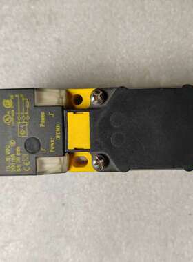 Bi30U-CP40-AP6X2 订货号：1625830