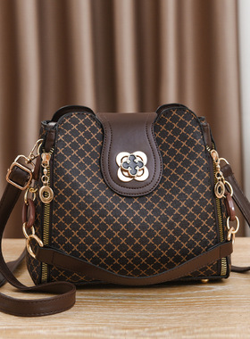 闲斜挎包【直播推荐】包包女2023新款时尚小单肩耐磨质优简约轻便