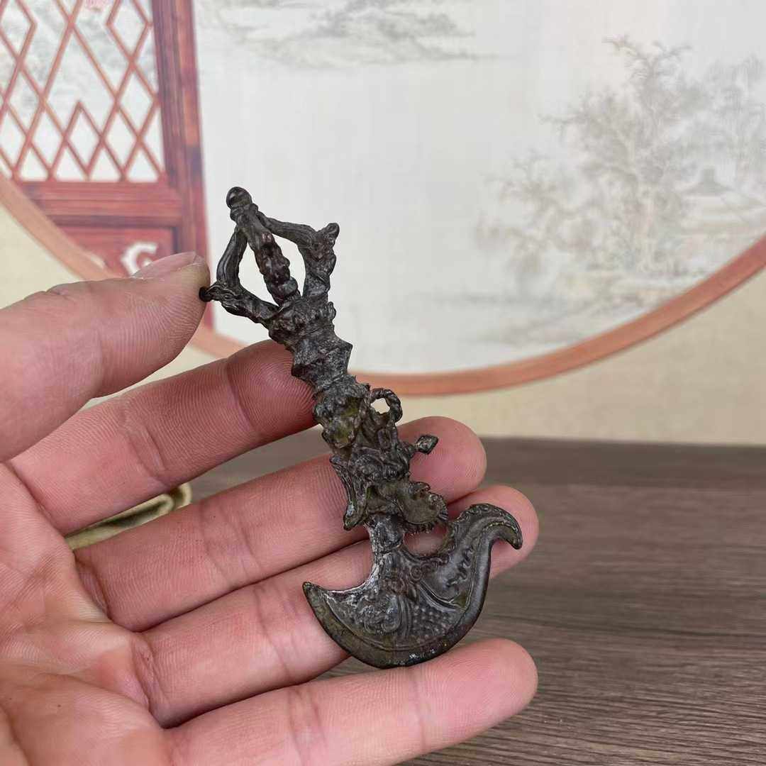 新款直销古玩收藏复古尼泊尔藏传金刚钺刀金刚杵西藏龙头降魔杵手,家居饰品,装饰摆件,淘宝优惠券,粉丝福利购,淘宝优惠卷