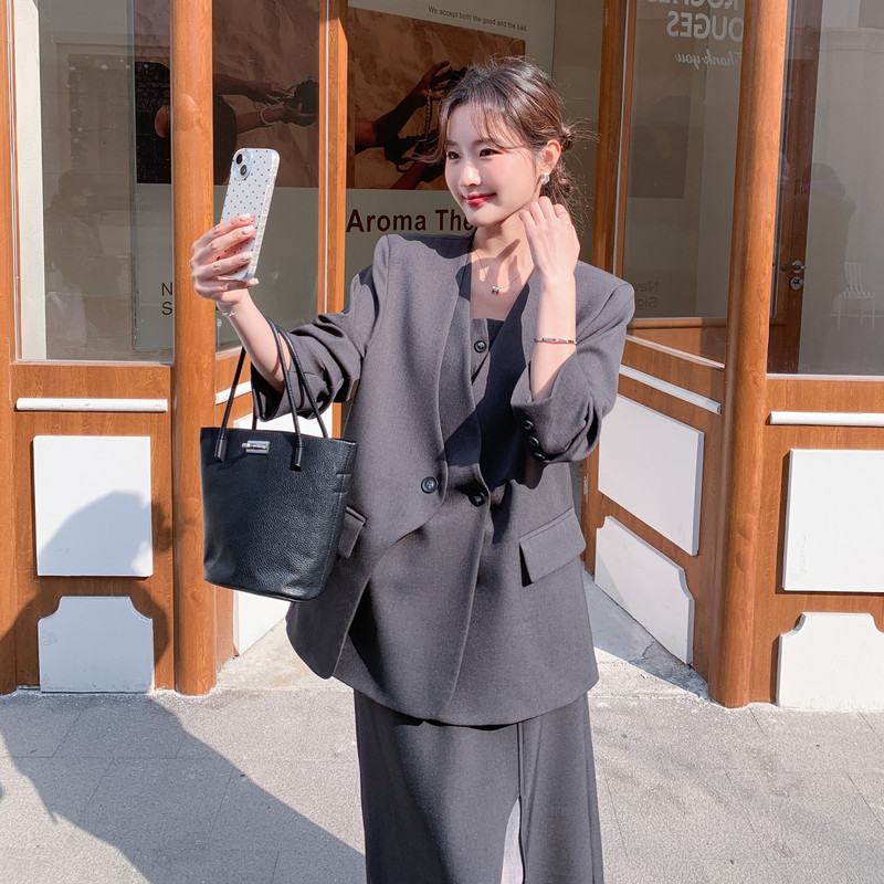 已出2026气质轻熟搭配飘带西服背心四件套RF2C518-2609-P255-K408,女装套装/套裙,浙宝237