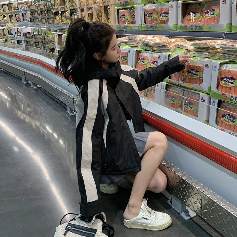 现货90白鸭绒2024冬黑白撞色冲锋衣羽绒服ZB237-8816-P265-K399,女装羽绒服,浙宝237
