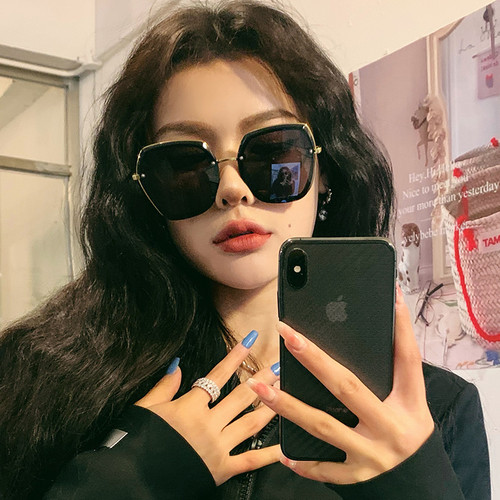 桔里防紫外线大框女偏光镜