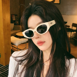 新款复古猫眼白色墨镜女高级感方圆脸遮颧骨显脸小夏季太阳眼镜潮