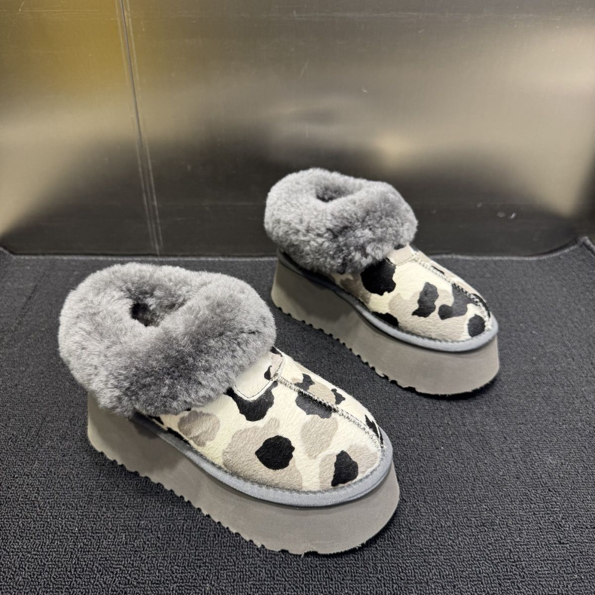 厚底雪地靴女2025冬季新款加绒加厚保暖东北棉鞋真皮真毛棉靴