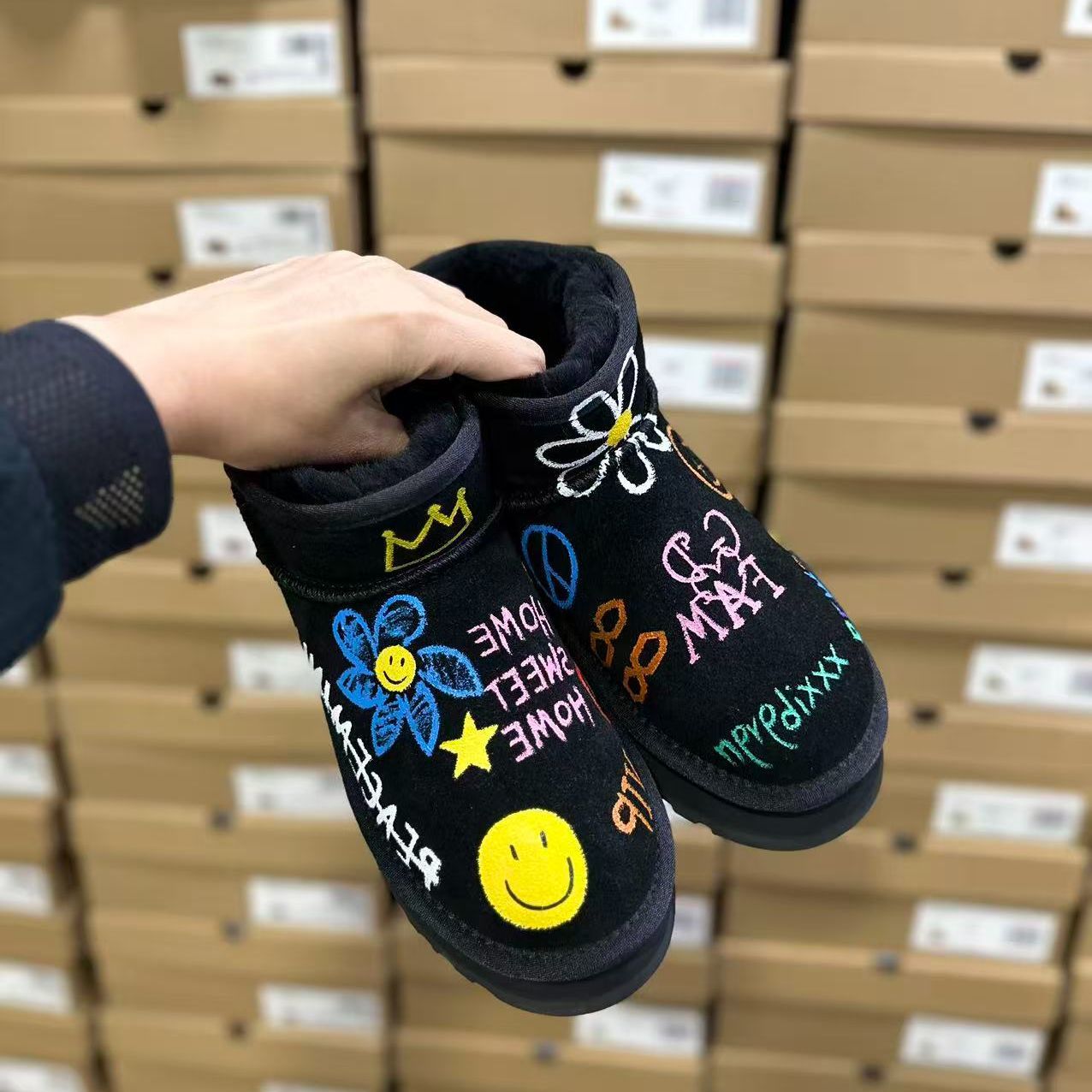 2025新款时尚百搭真皮雪地靴女厚底加绒加厚保暖磨砂棉鞋短筒冬季