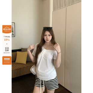宅宅Athome//海贝恋人 一字肩扭结斜肩短袖T恤显瘦修身纯欲感上衣