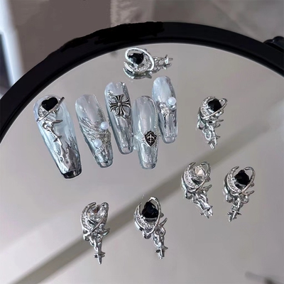美甲星月爱心吊坠立体镶钻