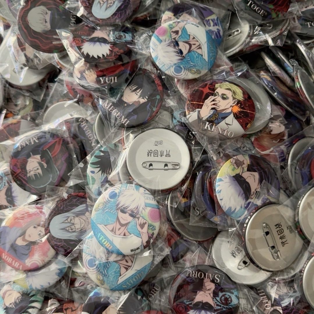 正版卡游多IP捡漏咒术排球第五蓝色小马柯南动漫吧唧徽章马口盲盒