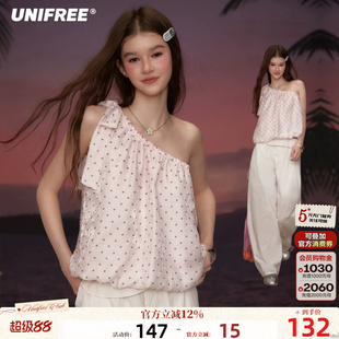 UNIFREE粉色波点斜肩露肩雪纺衫夏季新款宽松单肩设计感小众上衣