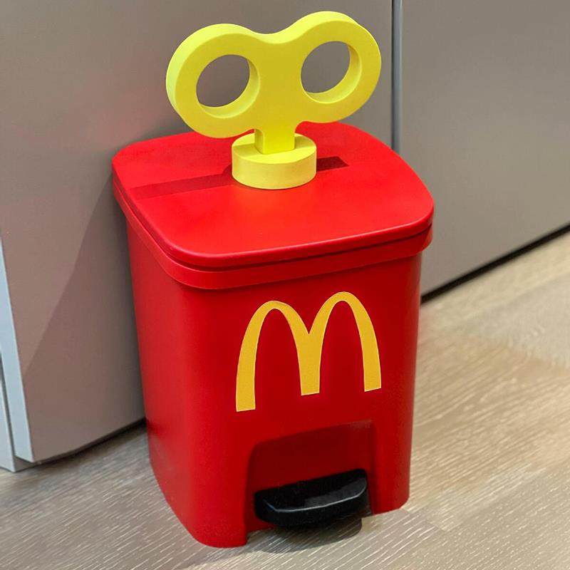 麦当劳垃圾桶diy手工家用大号大容量带盖高颜值卧室可爱创意脚踏