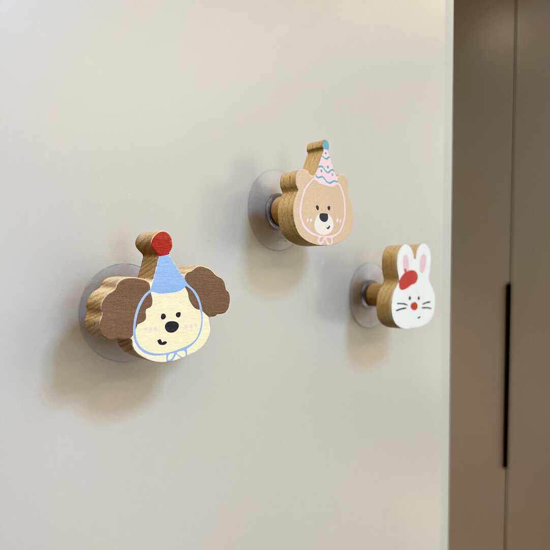 卡通可爱小狗小熊玄关入户门后免打孔挂钩卫生间强力粘胶毛巾粘钩