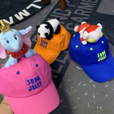 立体男童大熊猫公仔遮阳帽子