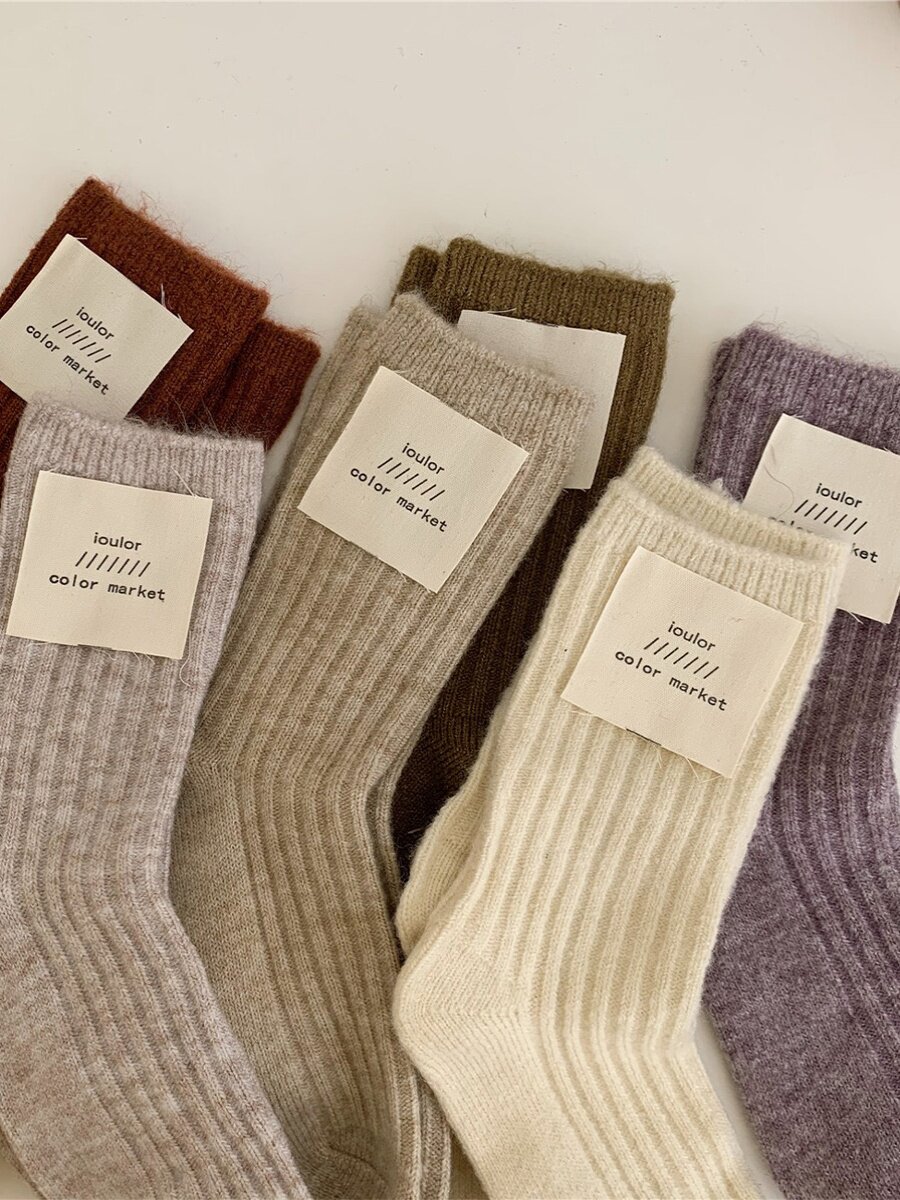 여성용 양모 양말 2024 가을 겨울 미드 튜브 양말 플러스 벨벳 두꺼운 인 트렌디 한 솔리드 컬러 따뜻한 감금 파일 스타킹