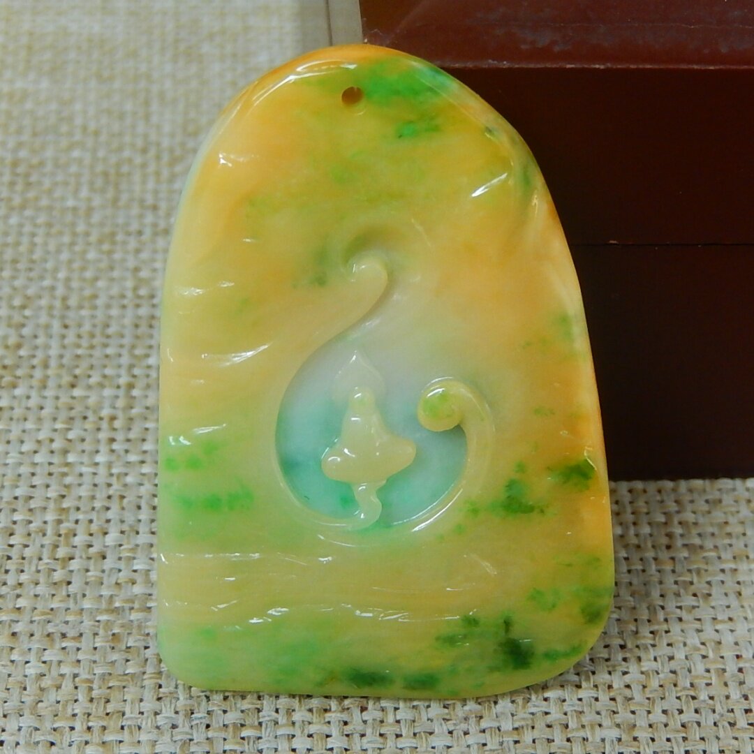 缅甸A货翡翠原石半明料玉石毛料大马坎黄加绿无相佛牌子挂件K9525