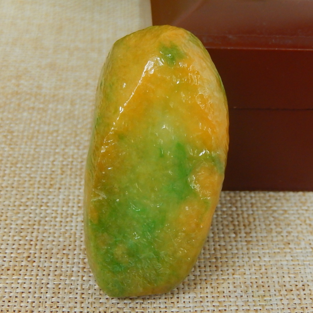 缅甸A货翡翠原石半明料玉石毛料大马坎黄加绿料子边角料挂件K6422