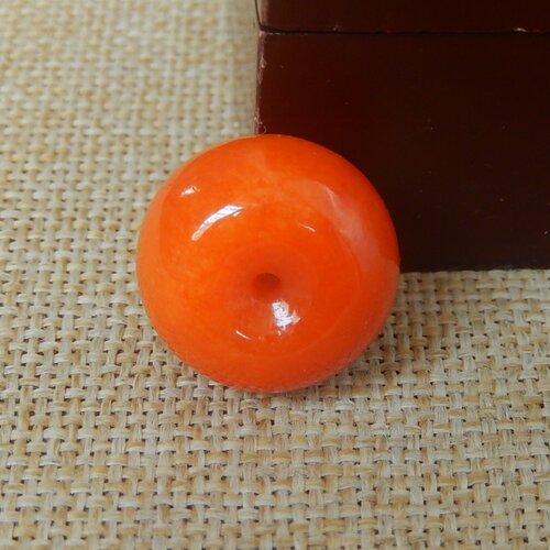 缅甸A货翡翠满色红翡平安扣挂件