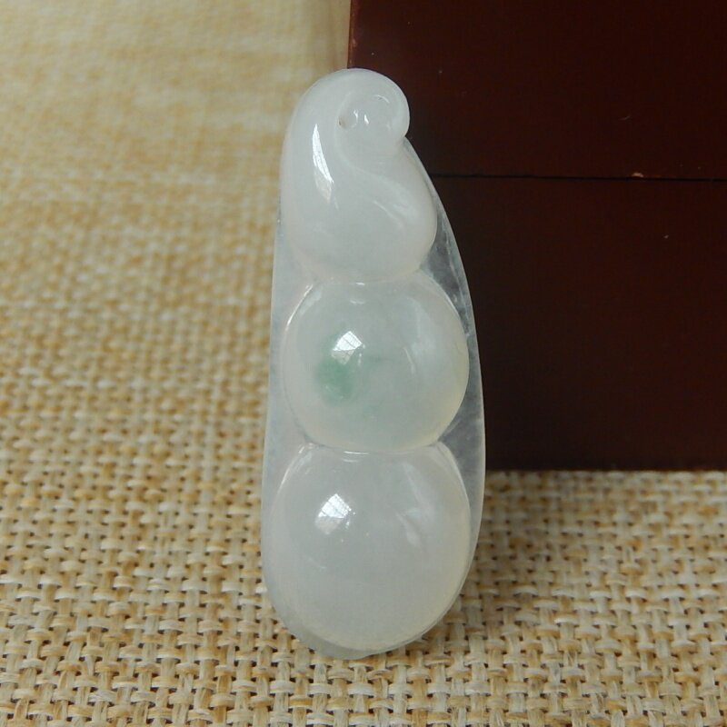 缅甸天然A货翡翠原石半明料玉石毛料成品冰糯种飘花福豆挂件K4367