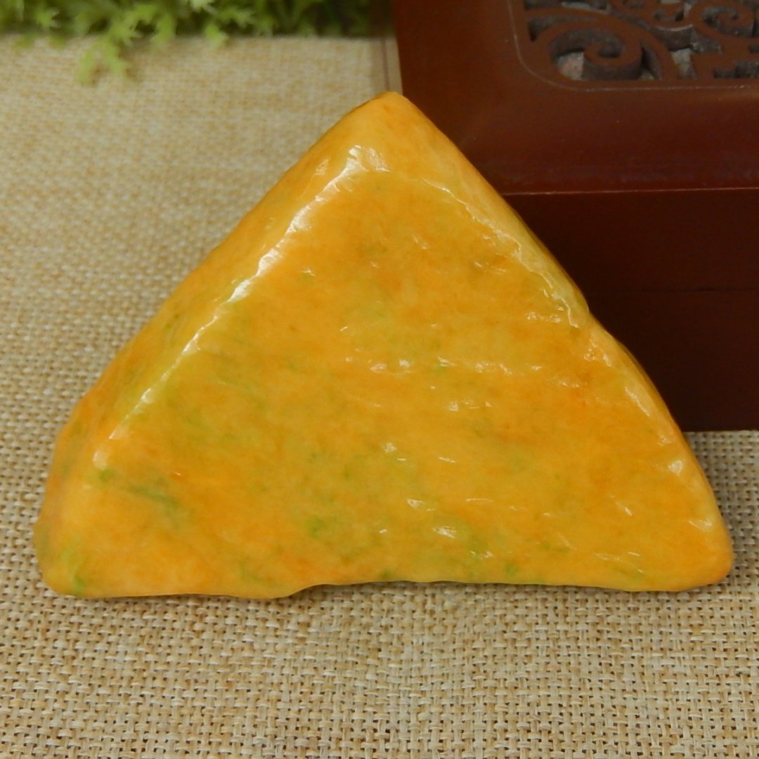 缅甸A货翡翠原石半明料玉石毛料大马坎黄加绿料子边角料挂件K9096