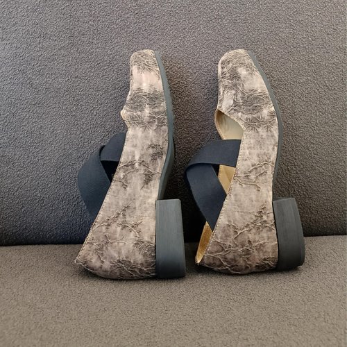 单鞋枝叶隐形内增高一脚蹬