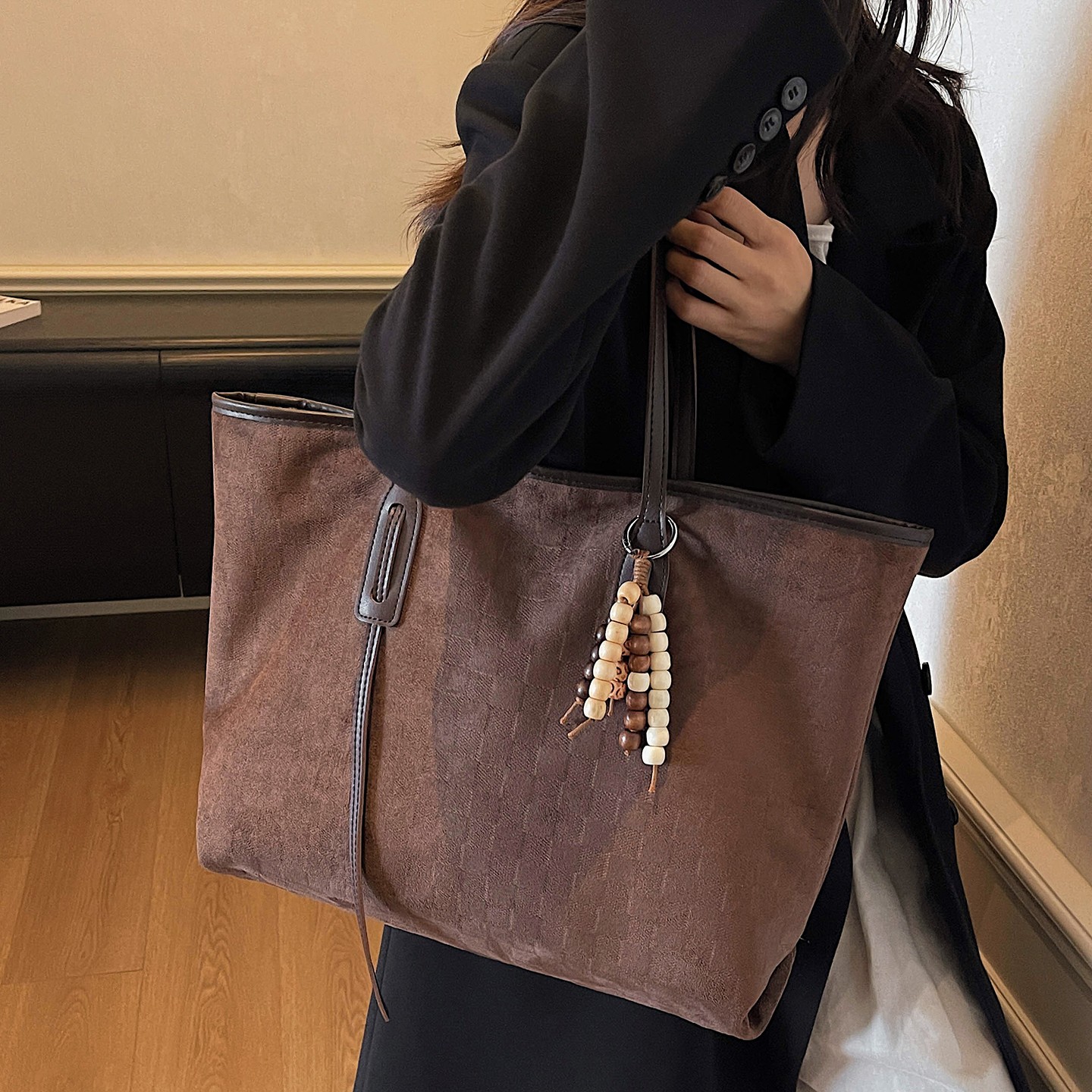 大容量麂皮绒包包女秋冬百搭2025新款复古单肩包大学生上课托特包