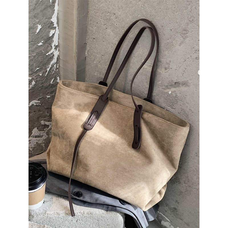 大容量包包女夏季2024新款潮高级感托特包大学生上课通勤包单肩包