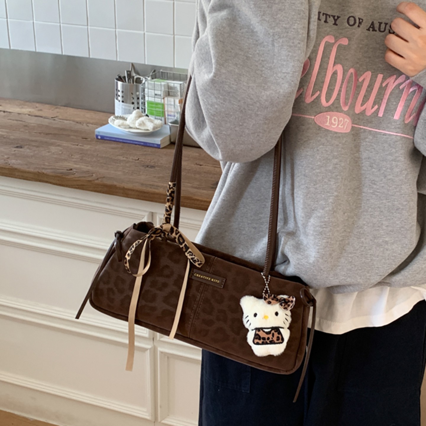 通勤复古小众豹纹包包女2025新款时尚单肩腋下包高级感手提法棍包