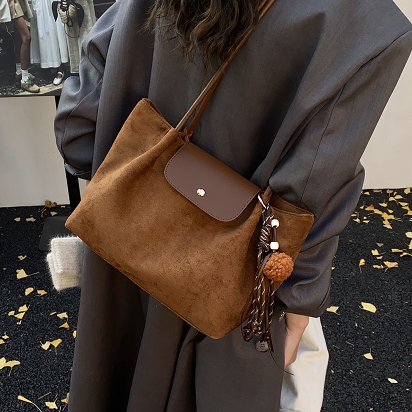 大容量麂皮绒包包女秋冬季2025新款百搭单肩包休闲上班通勤托特包