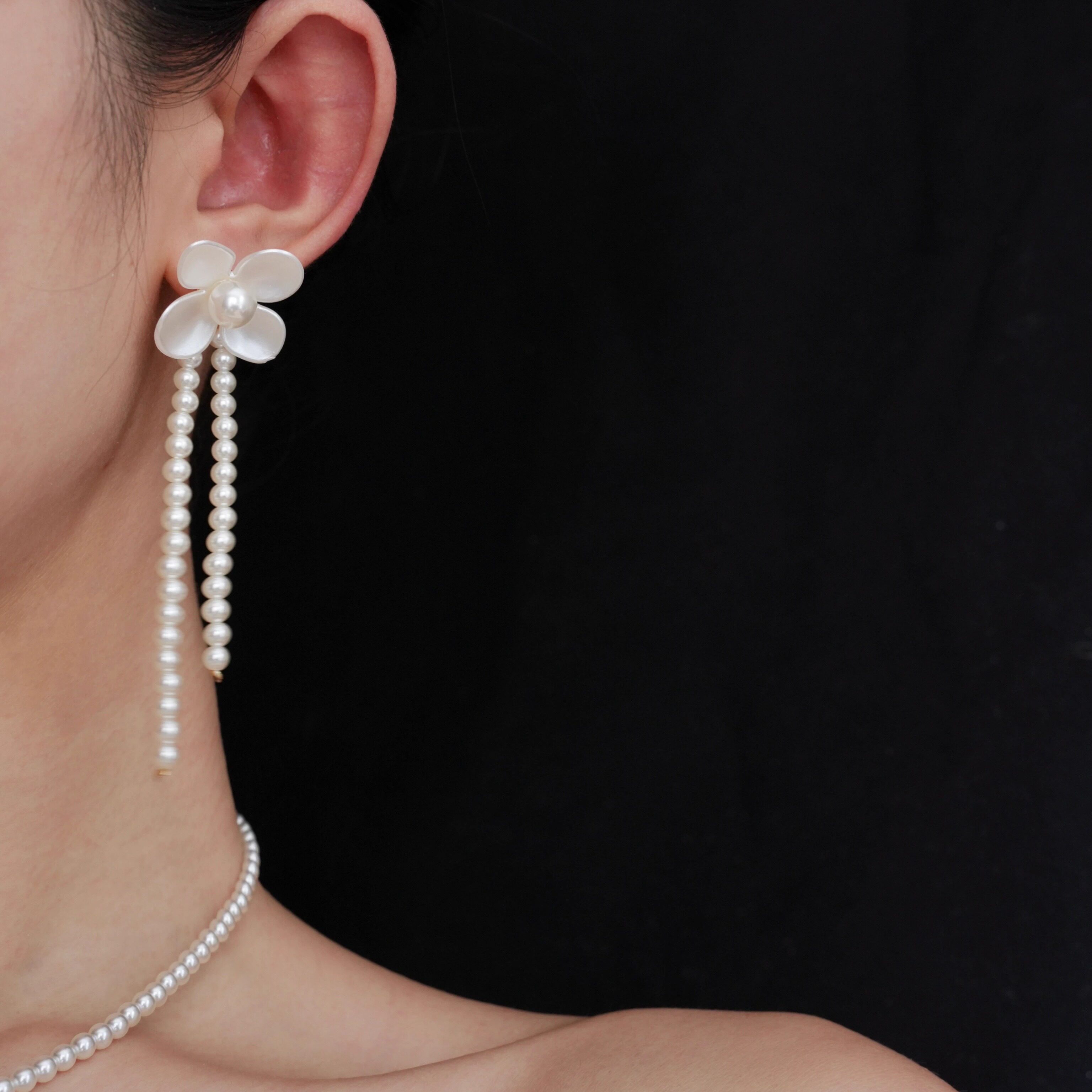 「白色花园」系列 法式复古浪漫优雅百搭高级感珍珠白花耳环/耳夹