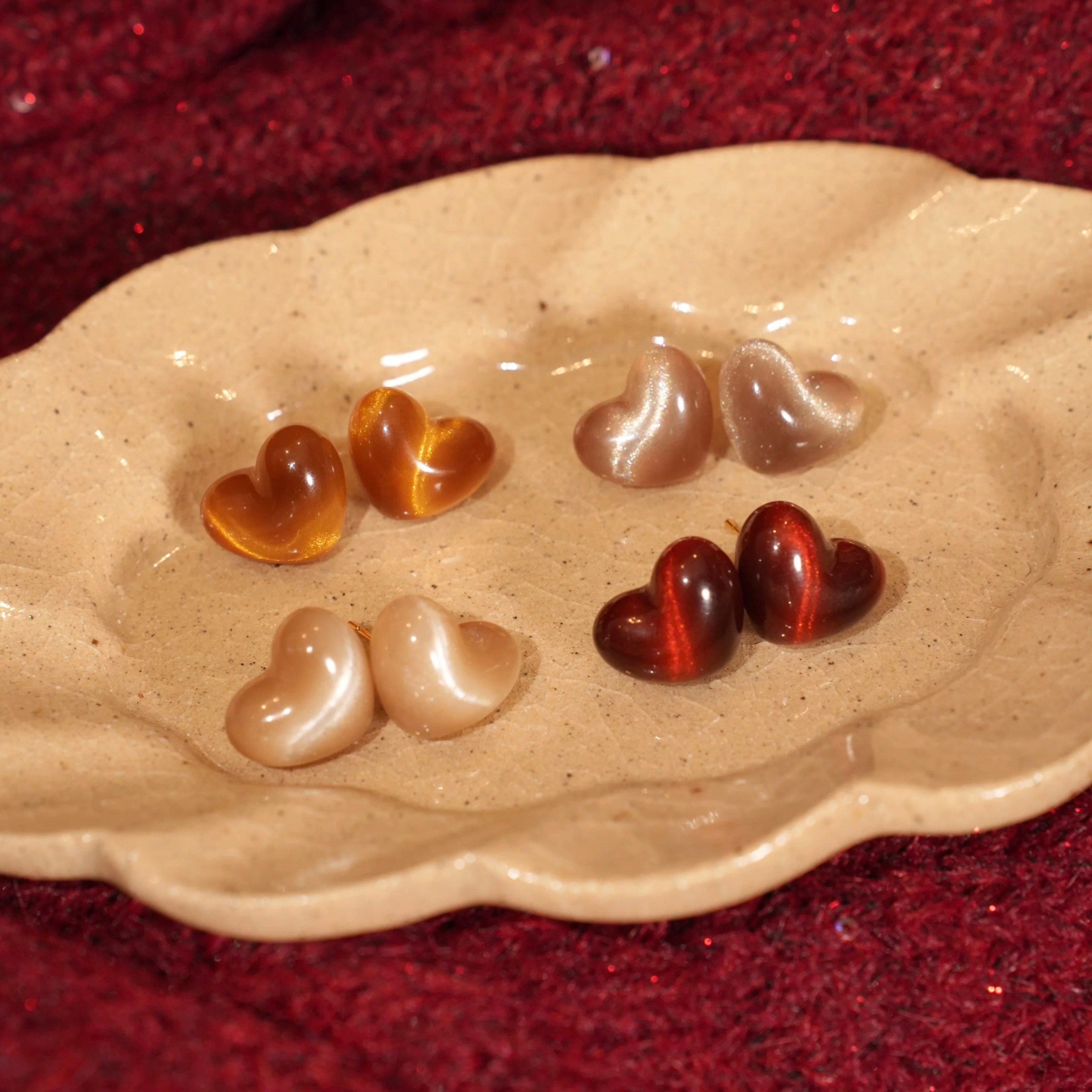 「太妃糖」法式高级感复古小众百搭小巧红色棕色猫眼爱心耳环耳夹,饰品/流行首饰/时尚饰品新,耳环,淘宝优惠券,粉丝福利购,淘宝优惠卷