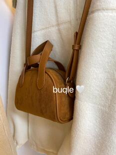 鹿皮绒包2024冬季新款韩国单肩斜跨枕头包保龄球女包C08