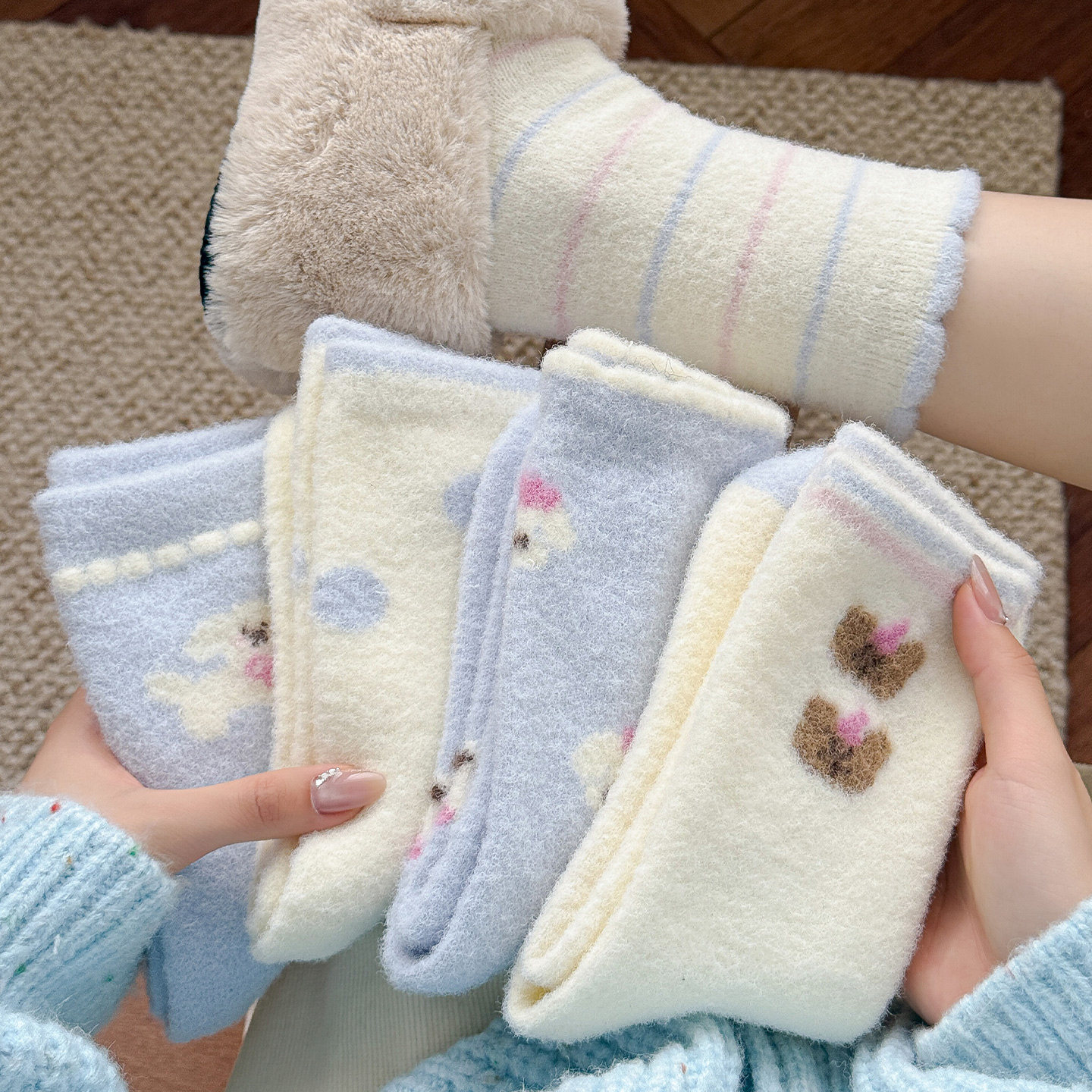 蓝色可爱袜子女冬季加绒加厚保暖毛绒中筒袜家居澳绒女生睡眠袜,女士内衣/男士内衣/家居服,长筒袜,淘宝优惠券,粉丝福利购,淘宝优惠卷