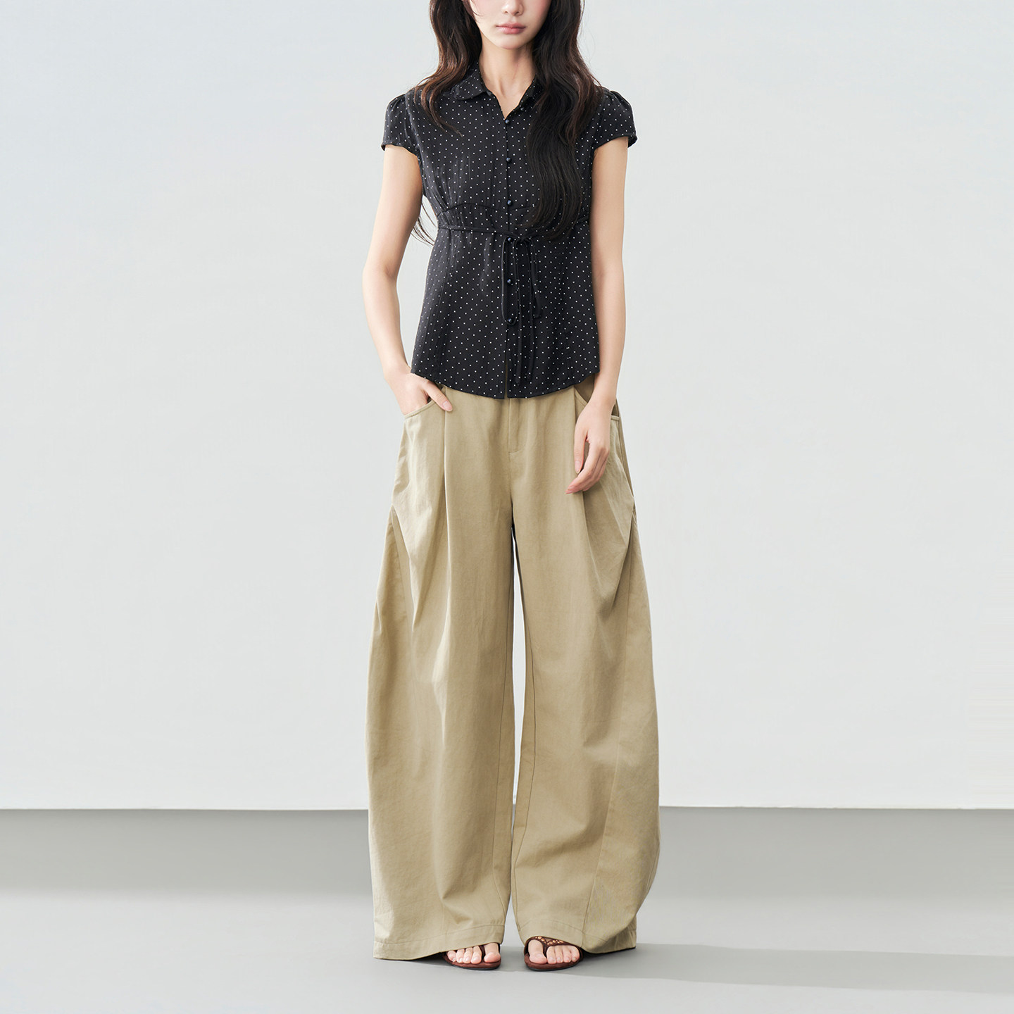 AXIA 卡其色宽松阔腿弯刀裤女百搭独特褶皱大口袋廓形拖地休闲裤