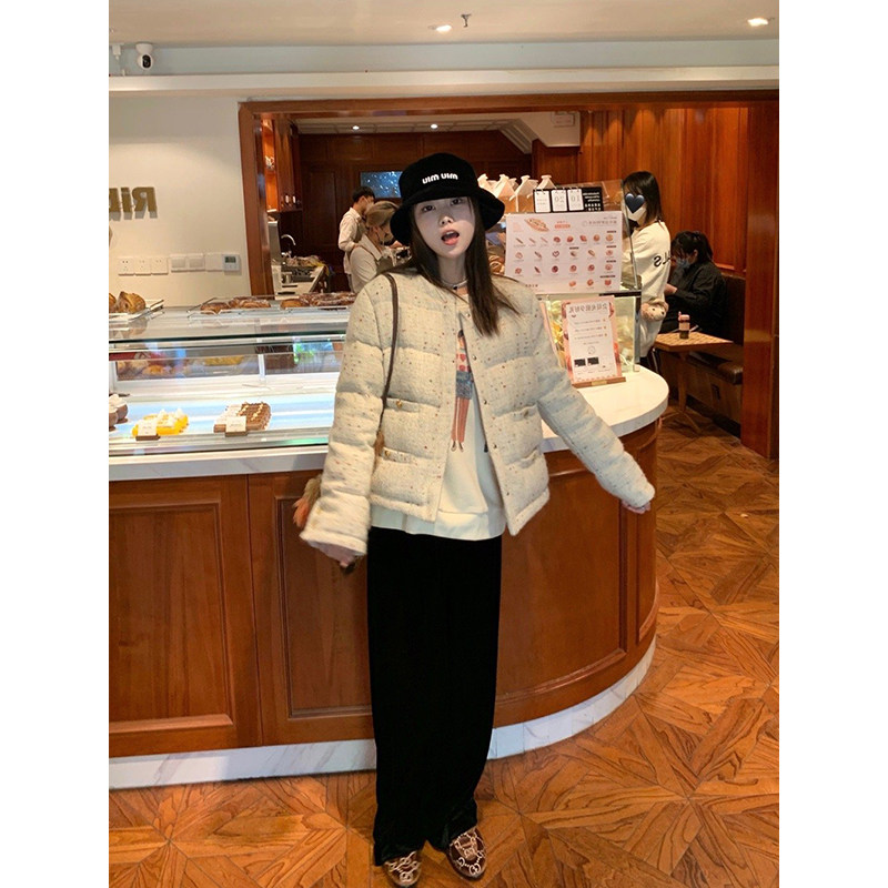 加厚小金扣白鸭绒小香羽绒服女设计感小众面包服小个子短款外套潮,女装/女士精品,羽绒服,淘宝优惠券,粉丝福利购,淘宝优惠卷