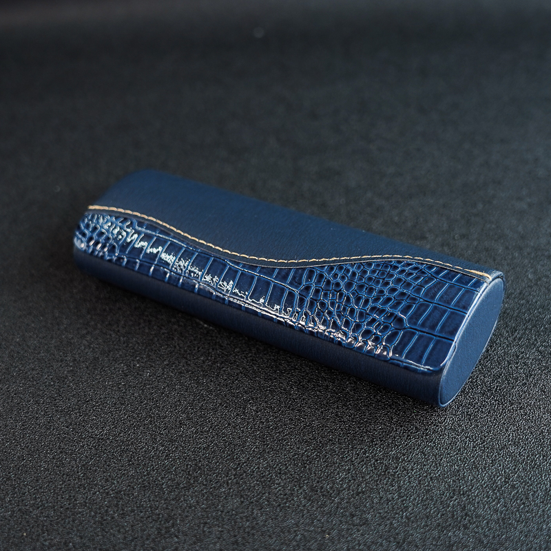 眼镜盒复古创意木纹皮革拼蛇纹近视眼镜收纳盒磁吸墨镜盒太阳镜盒