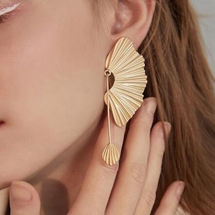 Women retro big fan-shaped earrings leaf earrings 耳坠耳环女