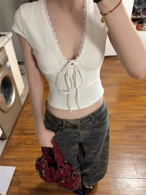 美式辣妹纯欲风蕾丝深V领性感短袖t恤女夏季修身chic短款小上衣
