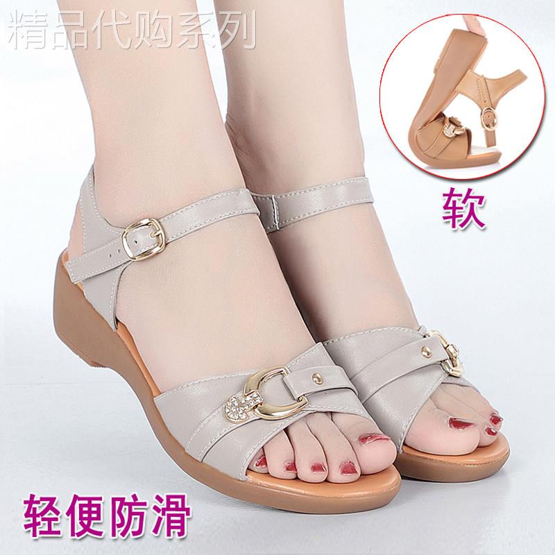 真皮坡跟凉鞋女夏季2026新款牛筋底轻便防滑舒适软底不累脚罗马鞋