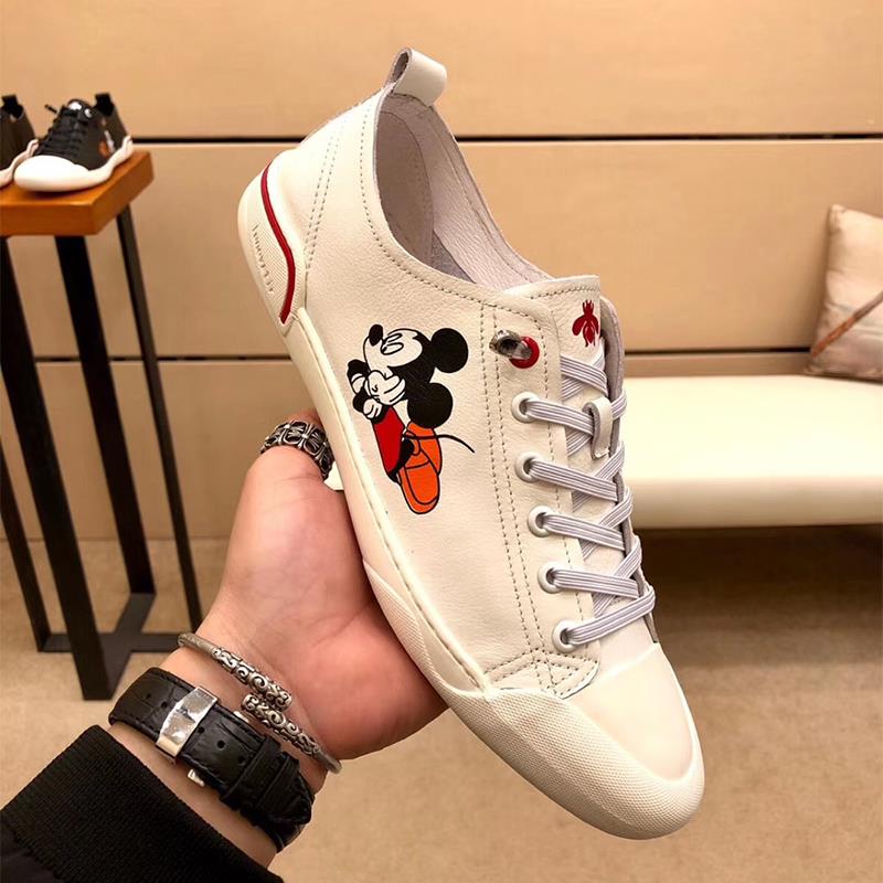 香港专柜2025夏季新款男士板鞋休闲百搭时尚软底真皮舒适运动板鞋