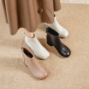 欧卡汇韩版圆头短靴女冬季低跟车缝线瘦瘦靴软底妈妈鞋保暖舒适