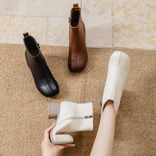 欧卡汇英伦风真皮短靴女冬季妈妈鞋中跟圆头百搭软底舒适时装靴