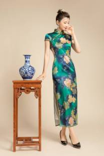 原创设计风格独特魅力简约大气绿牡丹盖袖长旗袍桑蚕丝经典双层