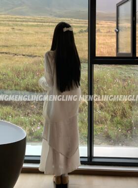Mengling梦玲 清冷艺术生 套头设计显瘦 慵懒感宽松长袖镂空罩衫